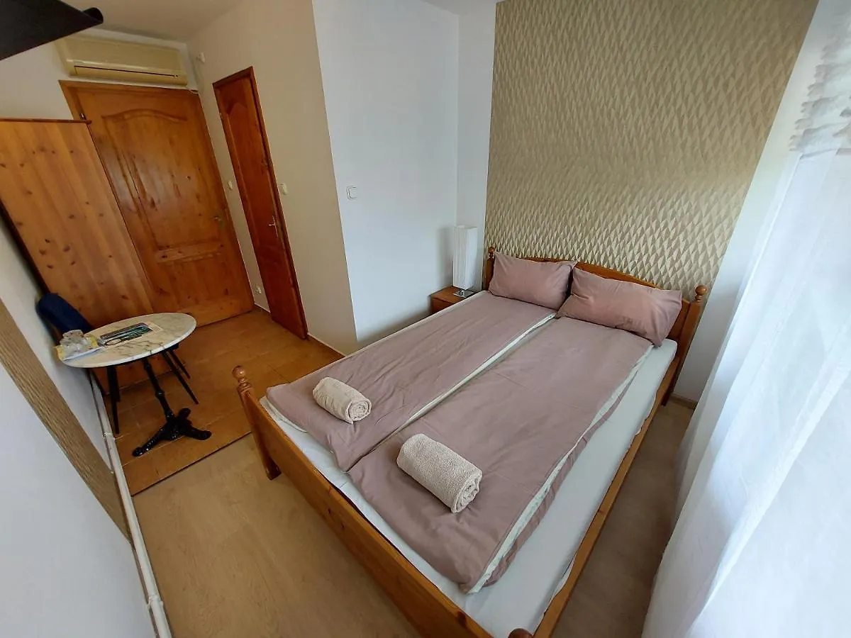 Palma Vendeghaz Bed & Breakfast Szeged 2*,